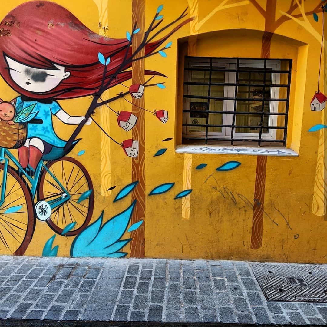 GVSUStudyAbroad's tweet photo. Street art in Valencia, Spain 🎨🖌️🇪🇸 #lakersabroad https://t.co/5gDD6wGEeA