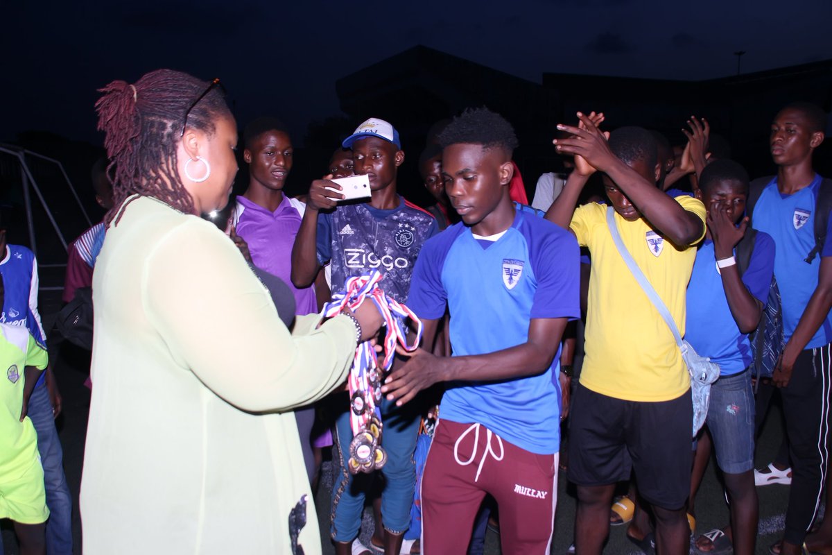 f8ballersafrica's tweet photo. Rewards: the motivating factor. 

4th:  #FCBEscolaNigeria
3rd:  @CityofLagosFc 
2nd: @36lionfc 
1st:  @oasisfcnig https://t.co/8TMoupQRoj
