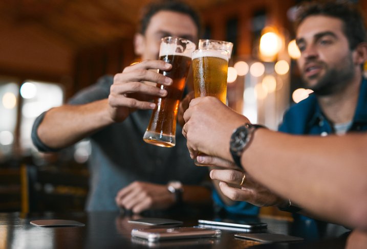 allezapts's tweet photo. Beer always pairs nicely with great company! Next time you and some friends want to hang out over a pint, you should check out Black Raven Brewing Company. They always keep plenty of hops on the menu. https://t.co/c5WJP5dX3u https://t.co/D2Td77MITq