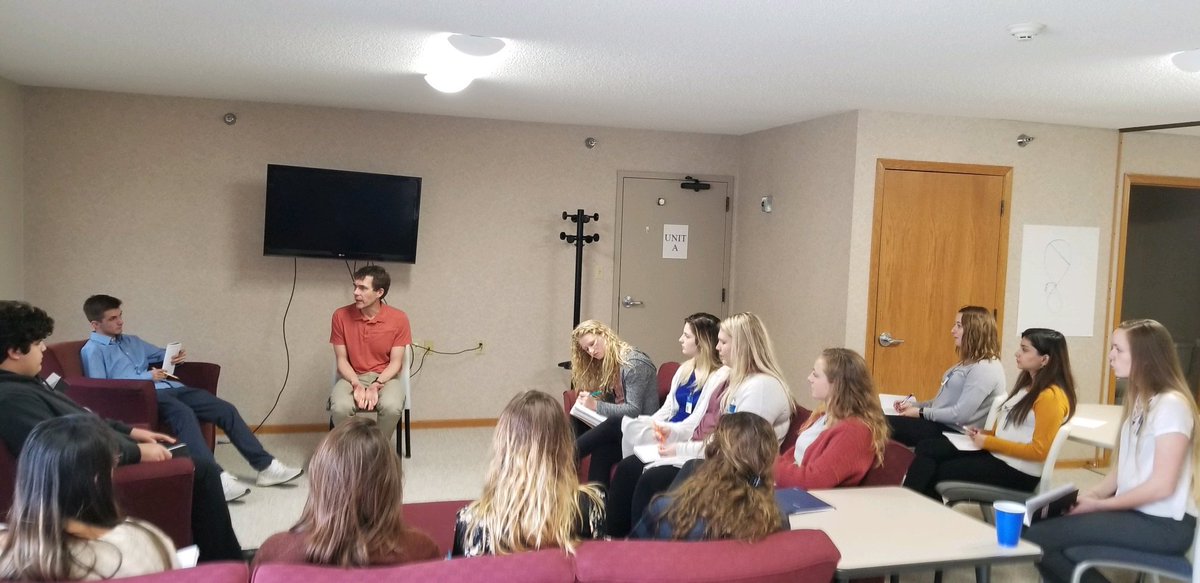 JeidanD's tweet photo. Had a blast learning about empathy today! @CFCAPSMed https://t.co/y12wgeLzCP