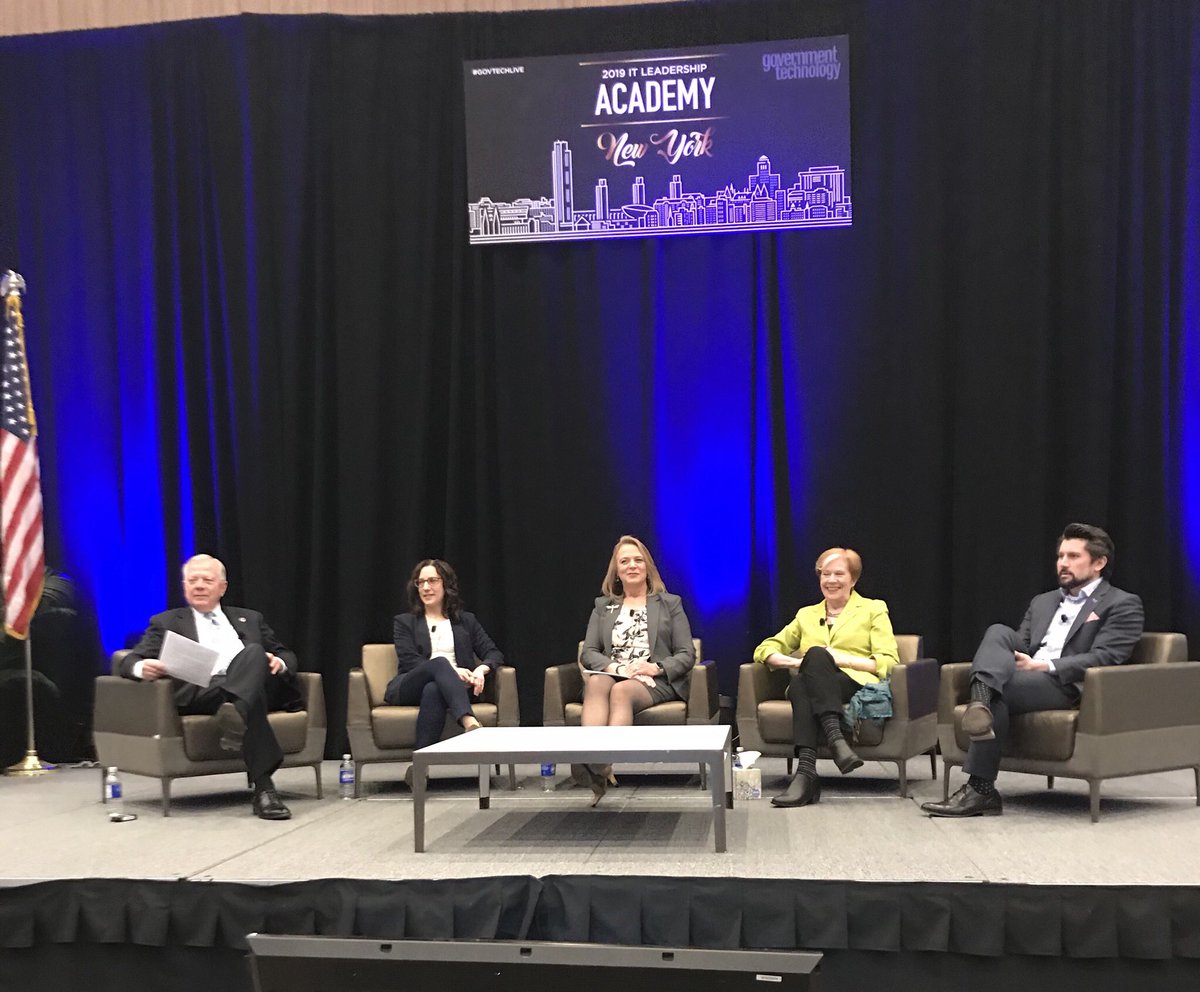 Thank you to these dynamic leaders for joining me for a great discussion on leadership to wrap up the IT Leadership Academy, Karen Geduldig <a href="/NYSDOLCommish/">Roberta Reardon</a> <a href="/jimmalatras/">Jim Malatras</a> <a href="/Snyderd1/">Deb Snyder</a>! Curiosity, humility, courage, walking the walk and kindness are all key qualities for leaders.