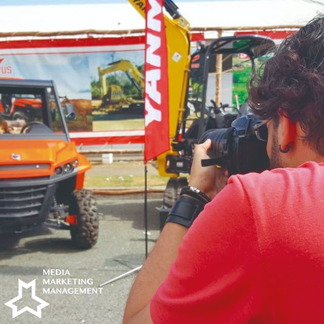 media3_rd's tweet photo. Nuestro encargado de audiovisuales trabajando con pasión.
#Media3 #mktdigital #management #M3 #media3 #equipo https://t.co/o61FyfkRyS