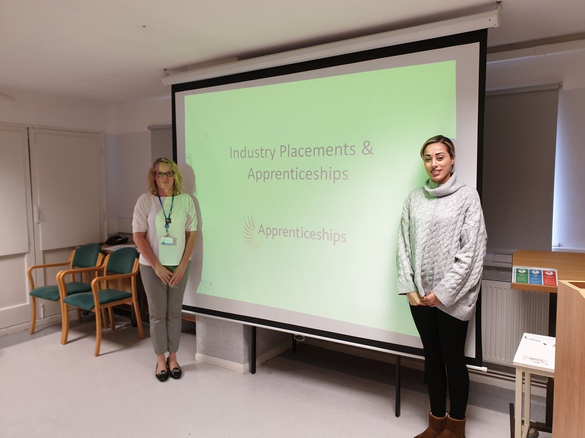 Today we had Nicola Morgan and Mona Almajdoubi from the @FrimleyHealth Learning & Development team @FHFT_LearningOD explaining #Apprenticeships and #TLevel Qualifications to our #TrainingOfficer group. Thank you for your time and excellent talk. #BSPSStaffDevelopment