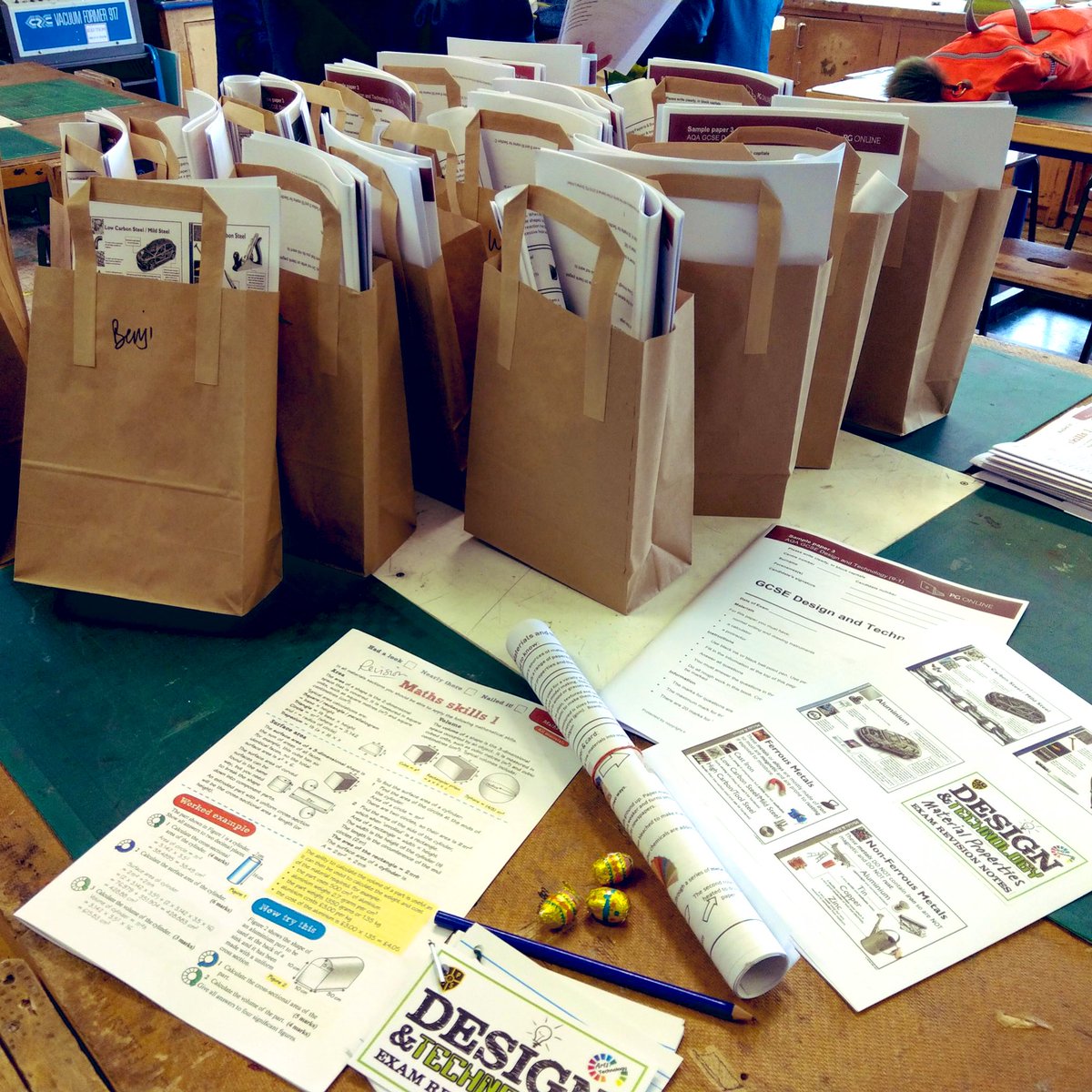 APHS_EMT's tweet photo. Easter holidays have arrived @AldermanHigh - we hope everyone gets to enjoy the sunshine and time with family &amp; friends! ☀️🐣However #DesignTech students will be prepping for #gcse with their revision ‘gifts’ from @MrsMoffatDT #year11 https://t.co/QLVocDg2st