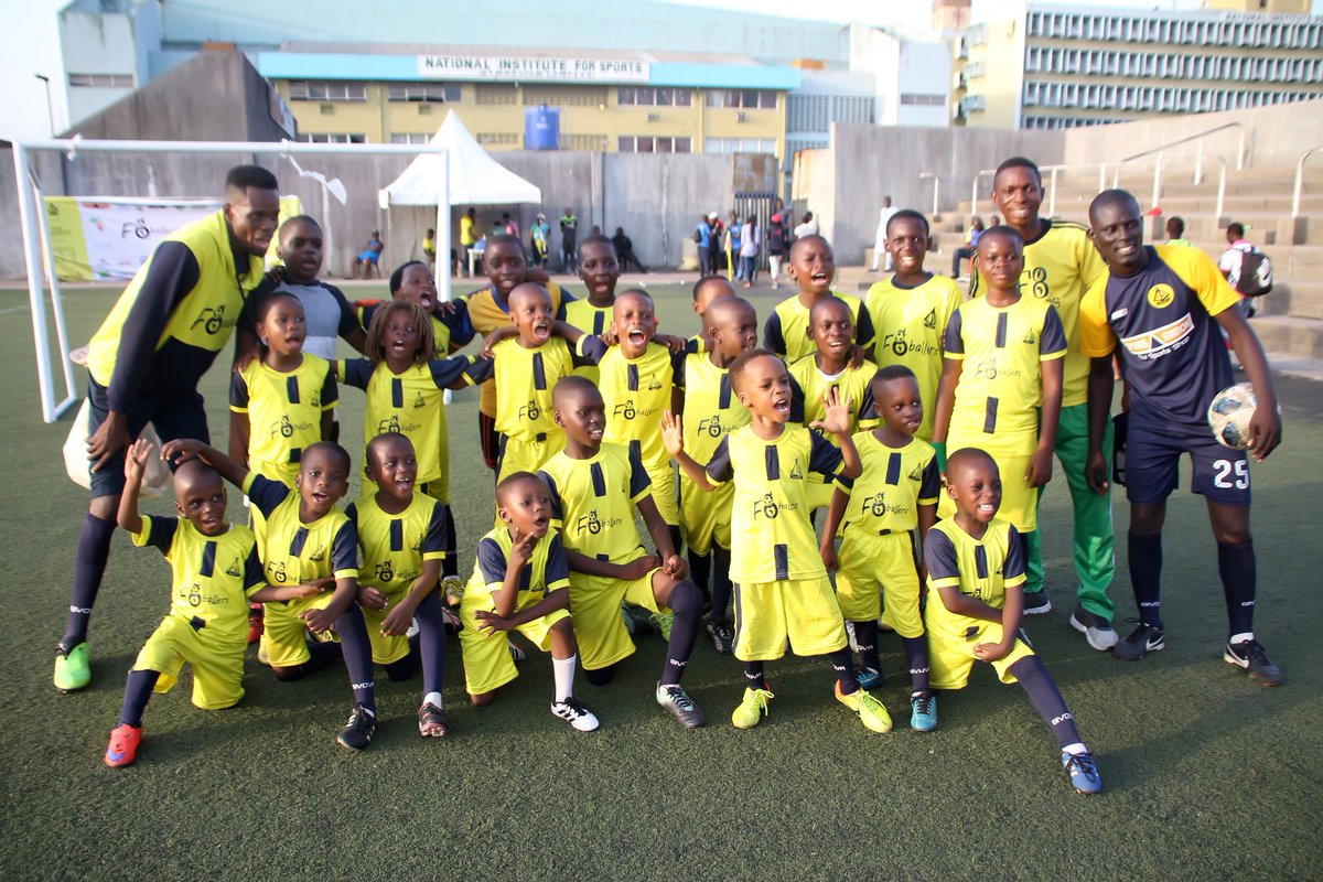 f8ballersafrica's tweet photo. 4, We paraded our royally dressed young players (age 4-12) at F8ballers Africa Academy, and they showed a few technical skills on the ball before their parents, guests and spectators...  We marched to the stands to celebrate mothers, it was a special #HappyMothersDay https://t.co/m64pZ3a8L4