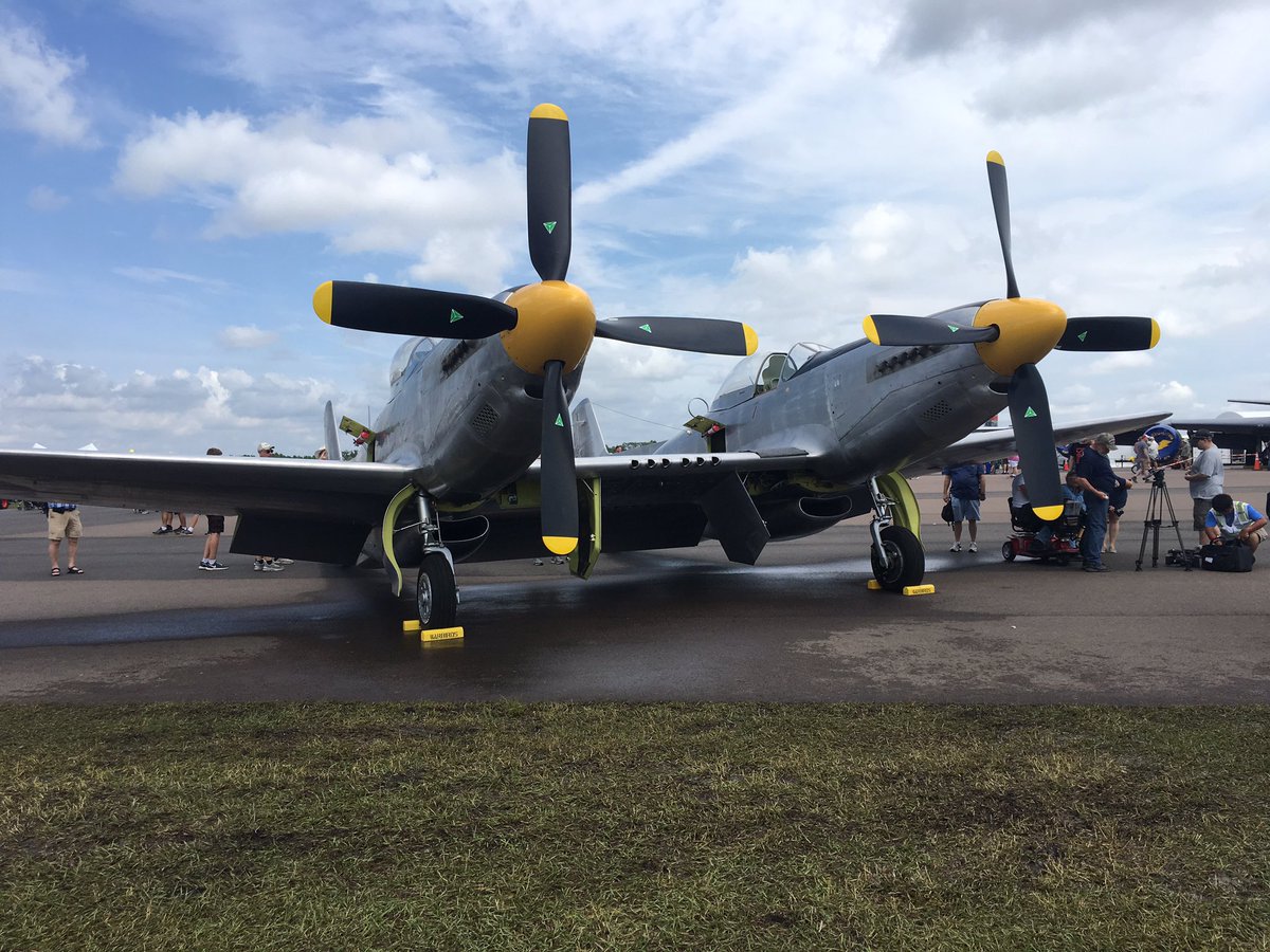 dwinders's tweet photo. Had the privilege of seeing the only WWII North America F-82 Twin Mustang still able fly in the world. It underwent a 10 year museum quality restoration. #vintageairplanes https://t.co/TBkHDGmFjM