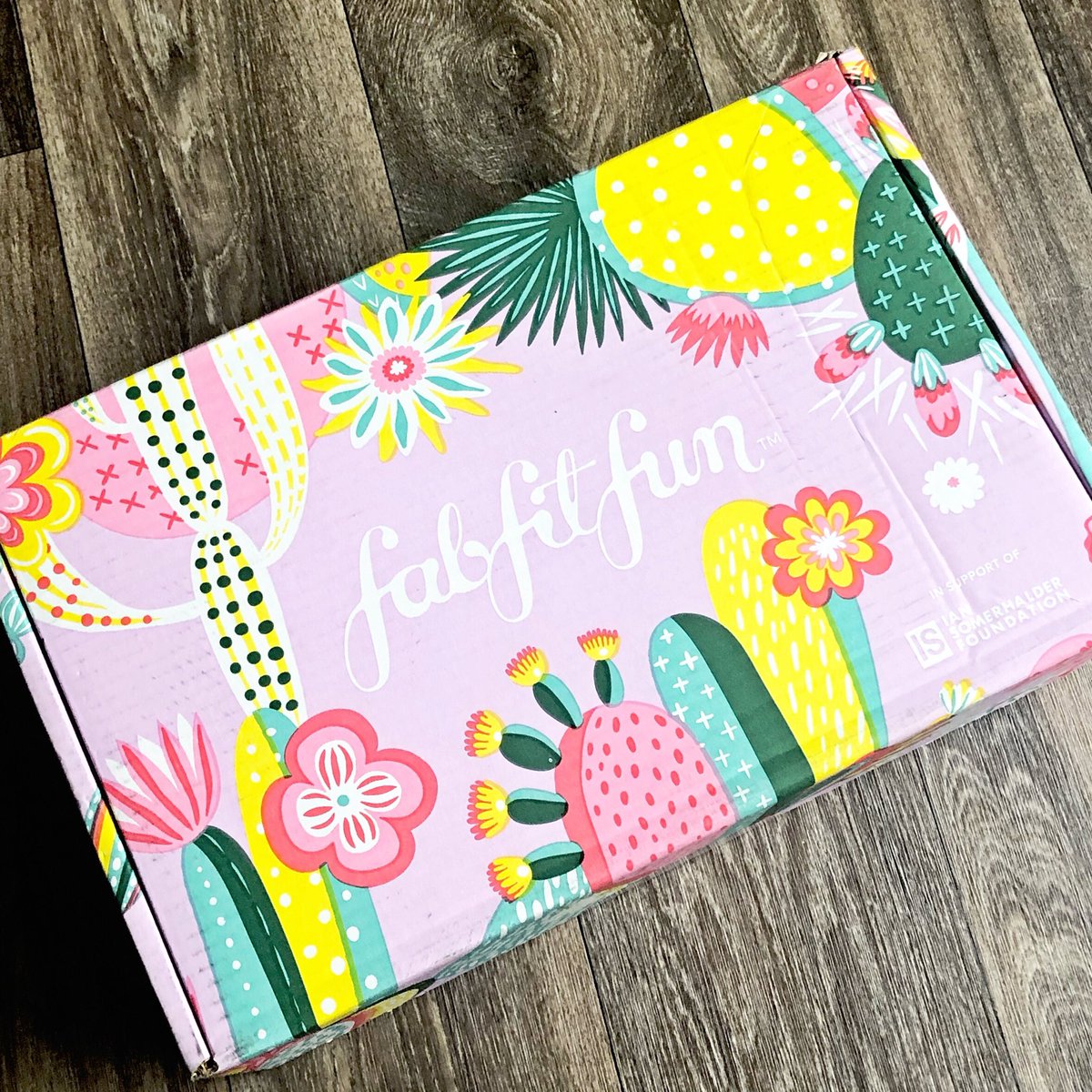 RamaGianH's tweet image. Y’all - look what I FINALLY got in the mail today!! My @fabfitfun Spring Box!! Ahhh! I can’t wait to unbox this for y’all tomorrow in a video!  Be sure y’all are subscribed!  #excitedmuch #FabFitFun #FabFitFunSpringBox