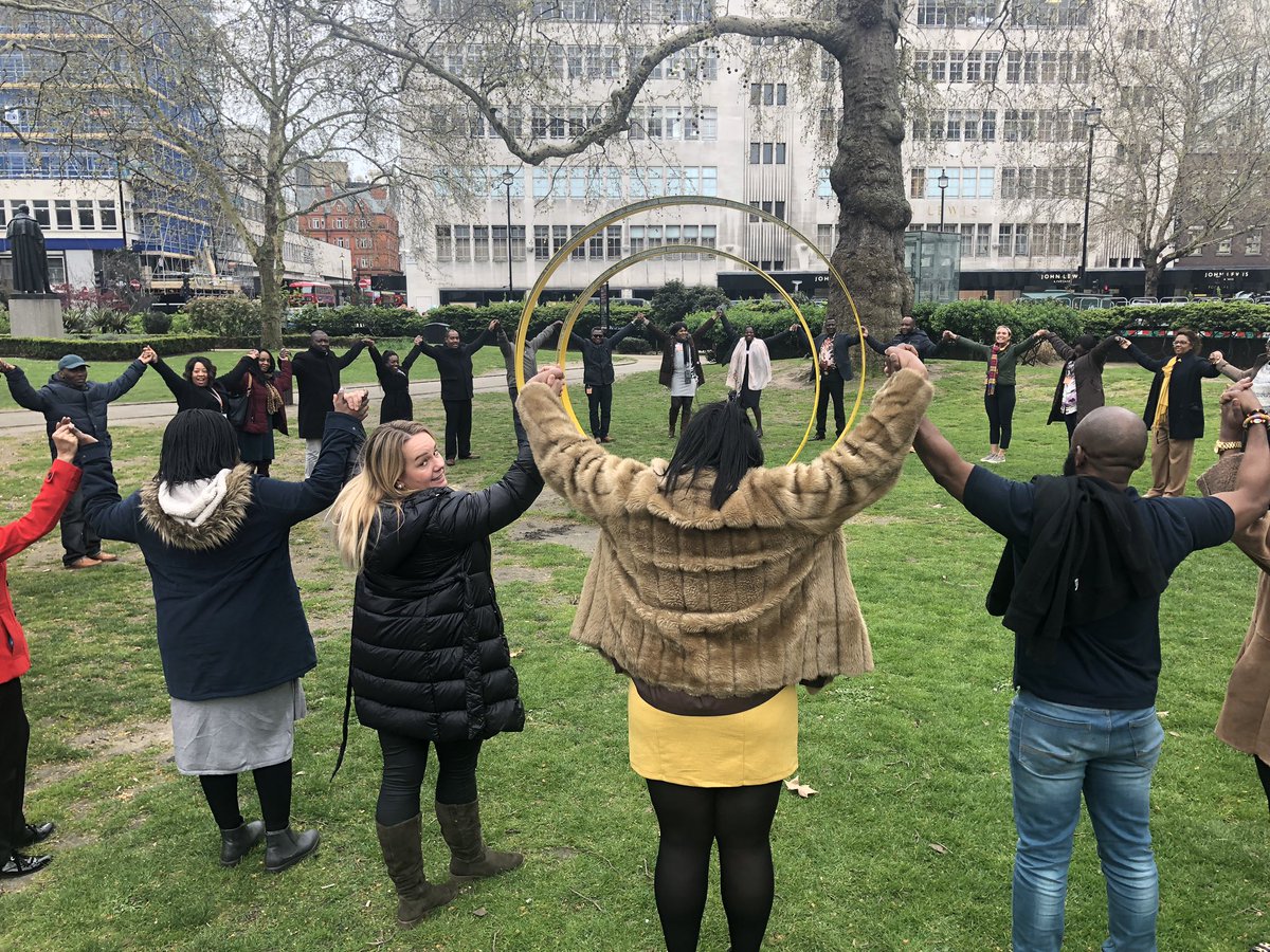 Kiran2Ra's tweet photo. Having permissions to do things differently! Time for reflection to end day one of our bespoke #BAME #Leadership Programme @SWLSTG @SLPMentalHealth. Thank you Wendy Irwin @theRCN @RCN_inclusion - amazing as always @minifeet2 @Vanessa_FordDoN @SLaMDoN2017 https://t.co/zEA7nTGGHy