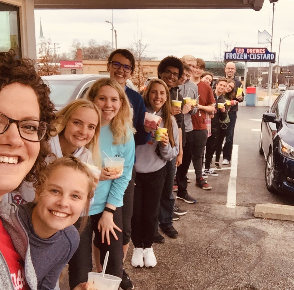 KatyDornbos's tweet photo. We have arrived in St. Louis!  First stop (rightfully): Ted Drewes!

#WUCT ⁦@NHS_Titans⁩ #dessertbeforedinner https://t.co/7tmrBKslvr