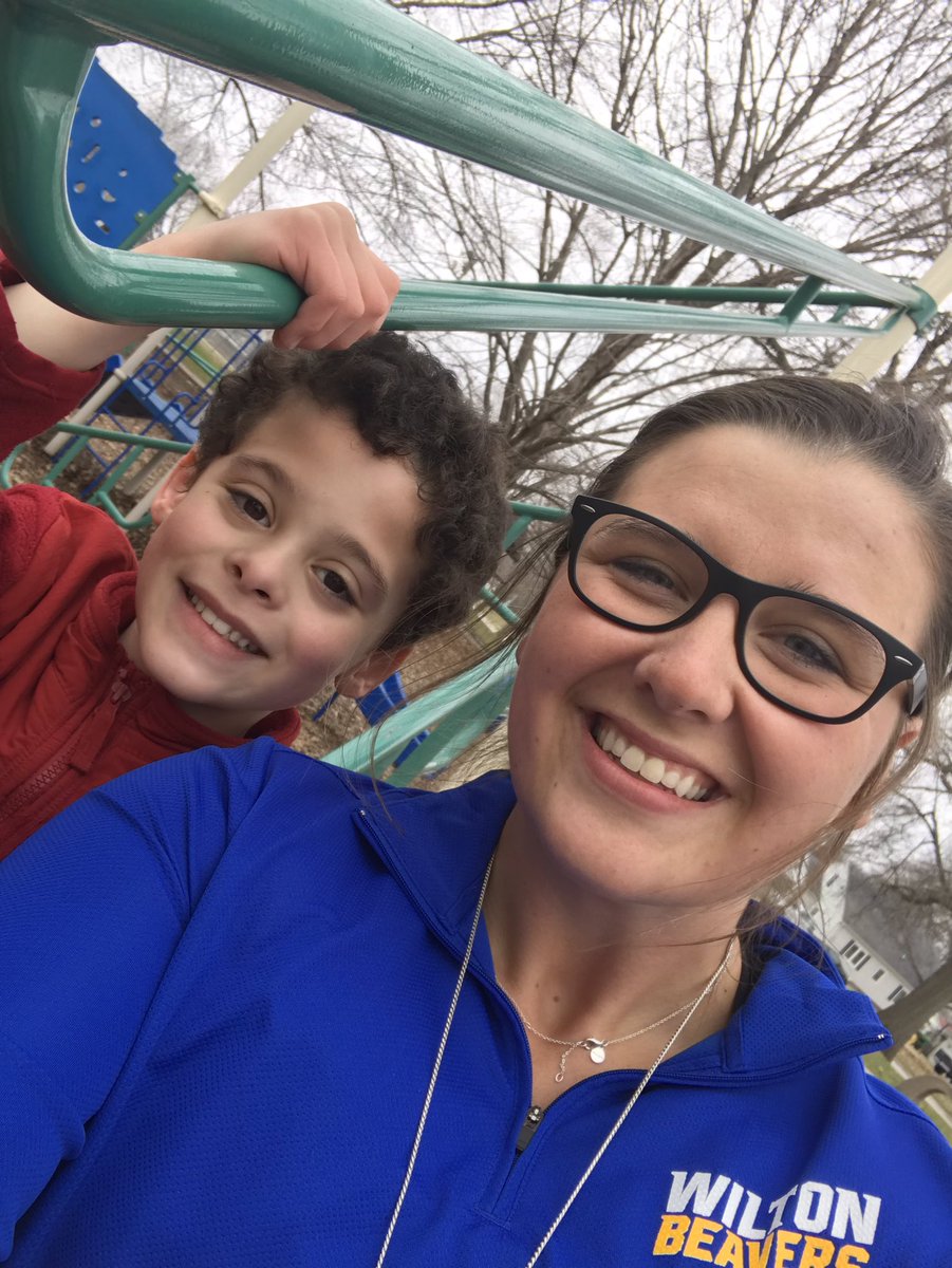 MissBentley_'s tweet photo. Such an amazing Friday to end a tough week of testing! We participated in “flashlight Friday” with the kindergarteners and celebrated “filling our bucket“ with a walk to the park! It was a great day! https://t.co/bOmKR1bycT