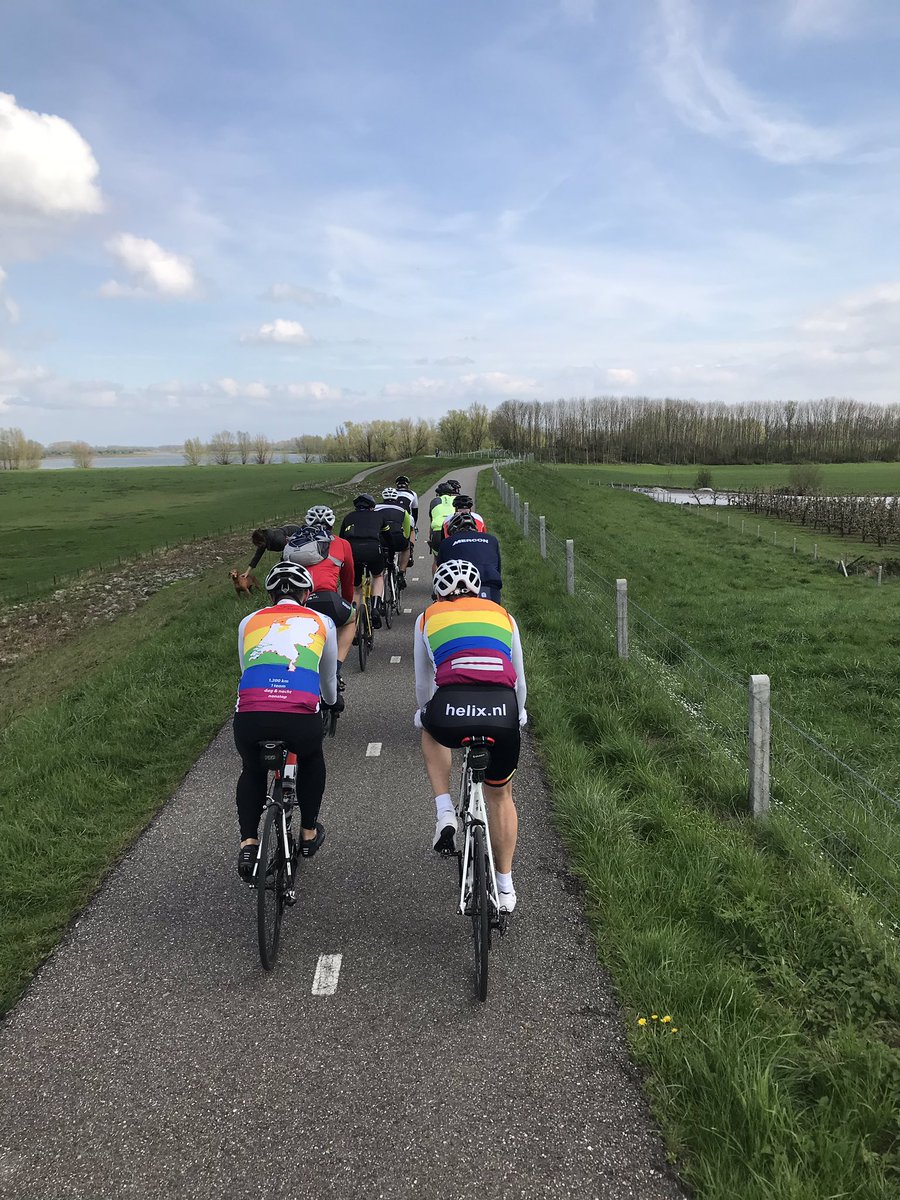 fietsclinic met <a href="/edekker1970/">Erik Dekker</a> <a href="/Lansigt/">Lansigt accountants en belastingadviseurs</a> Mooie start van het fietsseizoen #topweer #cycleforhope