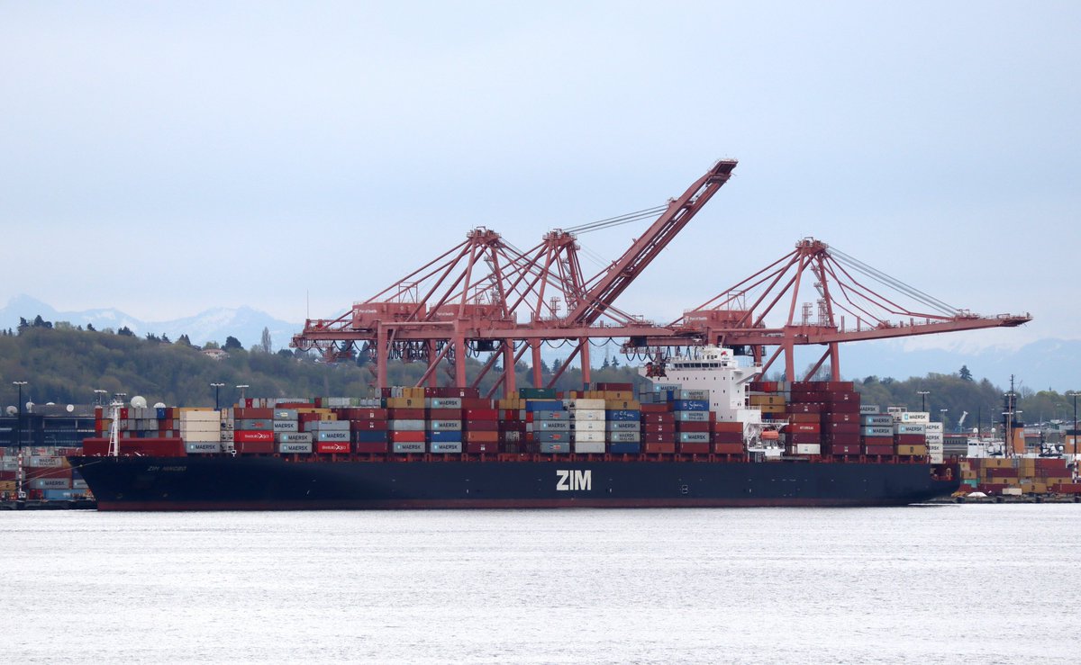 .<a href="/COGregoire/">Courtney Gregoire</a> &amp; our staff welcomed the Zim Ningbo to <a href="/PortofSeattle/">Port of Seattle - ⚓️</a>'s T-46. <a href="/ZimShipping/">ZIMShipping</a> is joining the 2M trans-Pacific service w/ increased capacity to serve our gateway. This will be the 1st regular call of ZIM vessels at NWSA since 2017. bit.ly/2FSmSwh