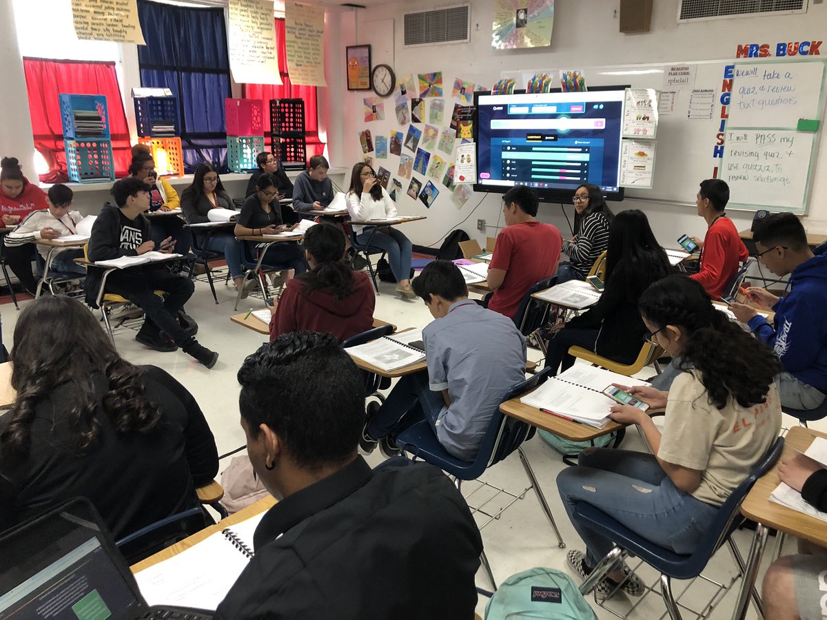 Mrs_DeeBuck's tweet photo. @BelAir_EnglishI of #THEDEPARTMENT @BelAirHigh does NOT let up on the Friday before testing! Timed revising quiz & quizizz question review for these kids reaching for that STAARDOM excellence! #GoingToPass #BeatThatTest #BigRedPride @handerson_bahs https://t.co/w67TIYirfZ