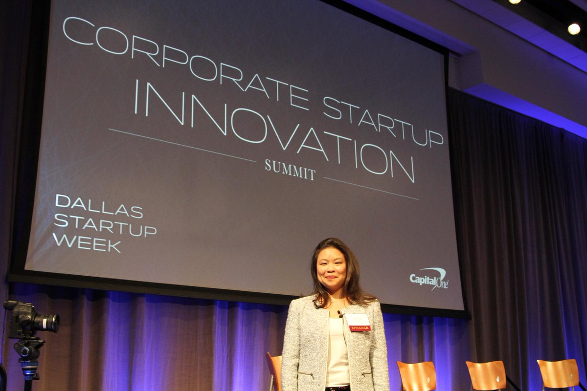 FidelityJobs's tweet photo. Thank you to all #DSW19 attendees who listened to Sterling speak about how larger companies can integrate entrepreneurial talent into their organization! #FidelityAssociate #FidelityTX https://t.co/A8p5Yak4Z9
