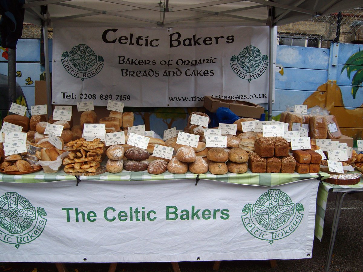 MarketWimbledon's tweet photo. Wimbledon Farmers Market opens this Sunday😍😜 Lots of stalls to visit and lots of samples to try. Nibble, nibble! 😋😀😋#farmersmarket #wimbledonvillage #realfood #foodie https://t.co/3WDQmcMxSJ