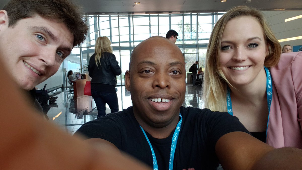 tElizaRose's tweet image. Look who I found at @wordcampscv! 
#wcscv