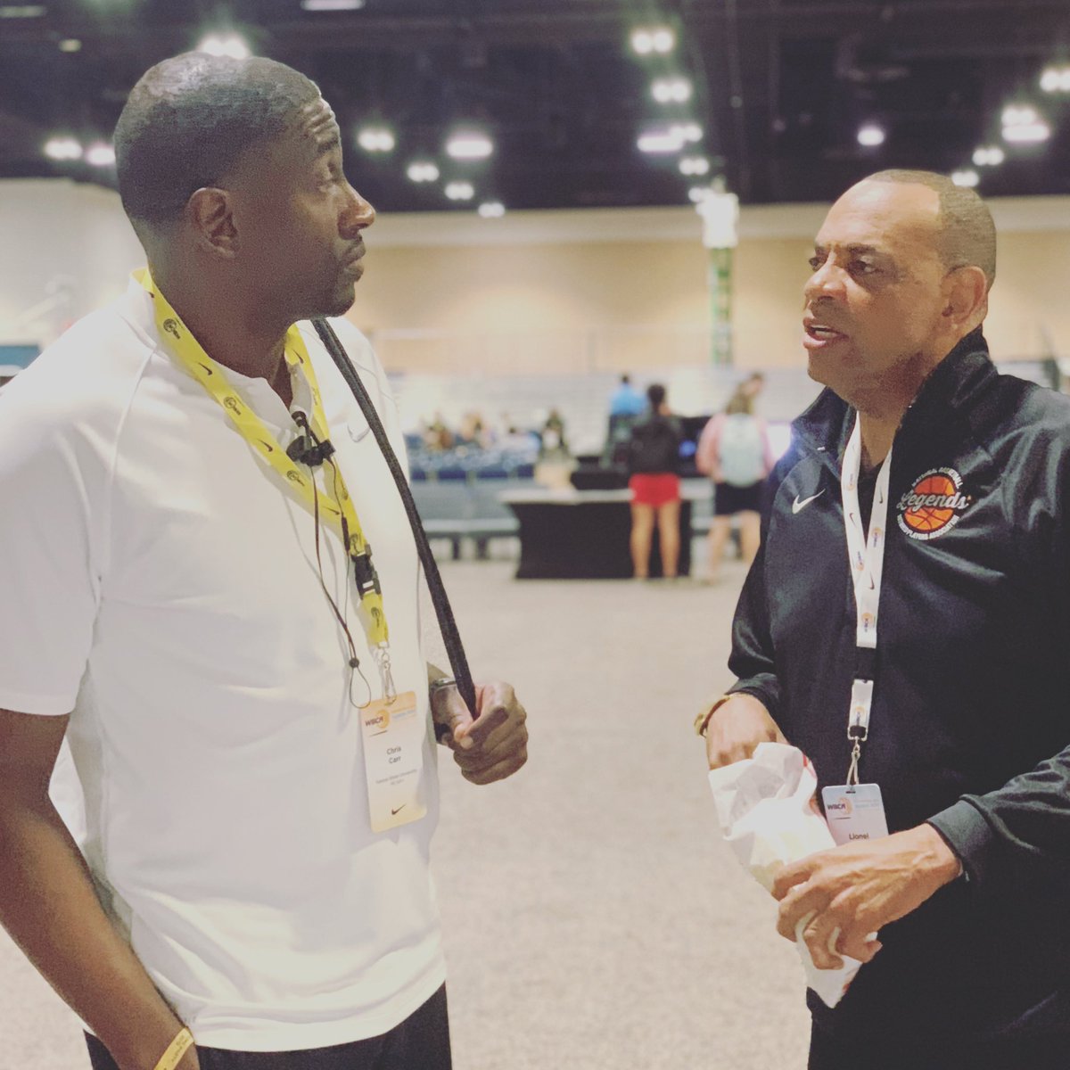 ITF217's tweet photo. Catching up at at the WBCA Courtside Expo. #enchanceyourgame #wbca19 @lionelhollins14 @coachcarr43 @ncaawbb @KStateWBB https://t.co/80GW0lXWTW