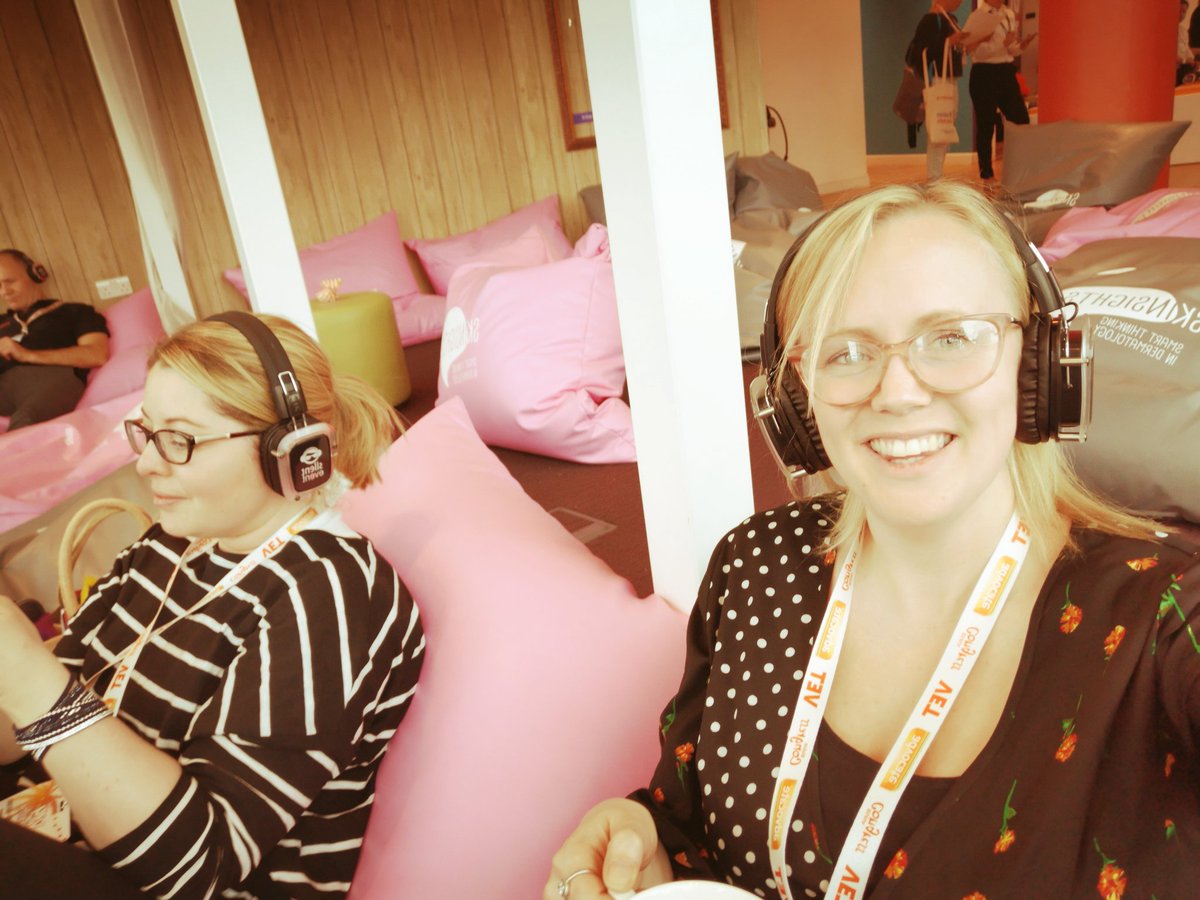 Vikiewoods's tweet photo. #BSAVA19  loving the relaxing but informative @Zoetis stream at Congress https://t.co/GOKVwtX8K0