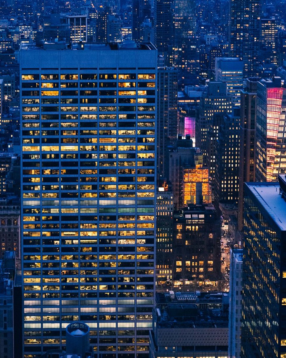 unsplash's tweet photo. City lights ✨
Feature: @ncooperdesign
https://t.co/jwigSf6Qzl https://t.co/1UY3JZ37EC