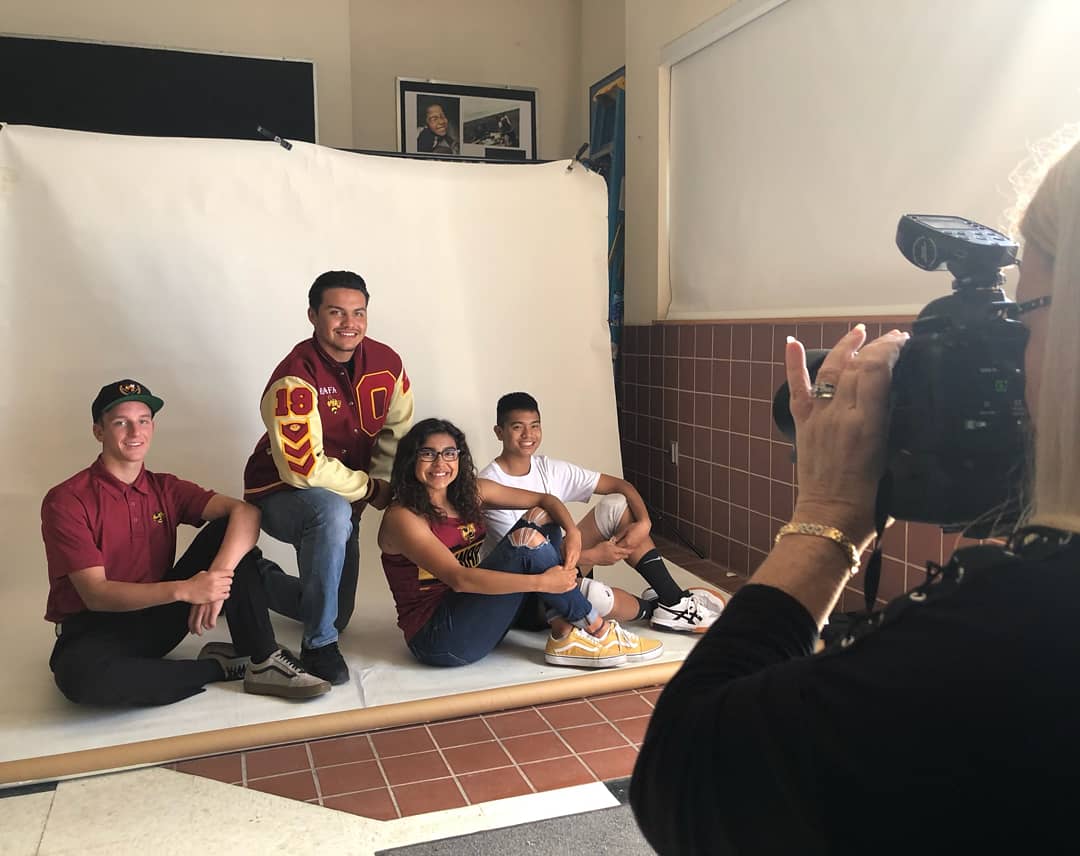 Behind the scenes fun at @ohs_jackets for yearbook! 🐝📸 #oxnardhighschool #monarchphotography