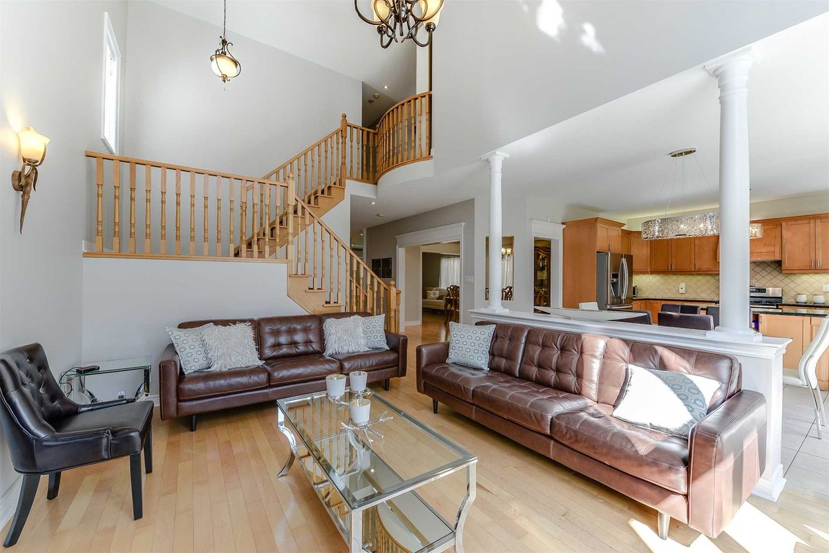 DiamondRealty_'s tweet photo. Featured today is 305 Weldrick Rd, this is a stunning 4 bedroom upgraded house in the heart of Richmond hill
https://t.co/jdgPCcdMNh https://t.co/DZvoJKS6v4
