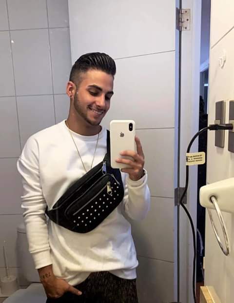 Roxanyv_'s tweet photo. El? El es mi ídolo la persona más humilde y cariñosa del mundo
@soyvicsensa https://t.co/9z6GPrh1QZ