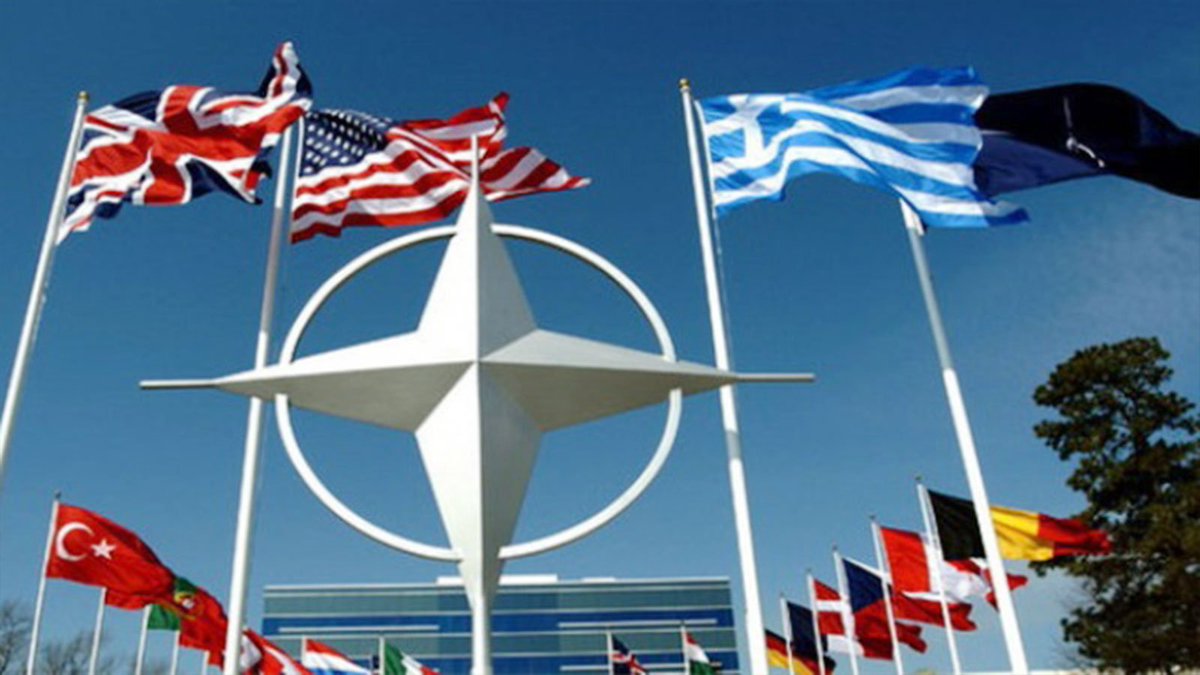 AydinlikGazete's tweet photo. 'NATO küresel güvenlik için bir tehdit, artık dağılmalı' https://t.co/7X32HVh6IK #Almanya #AlexanderNeu #NATO https://t.co/nHMpDUr0Xl