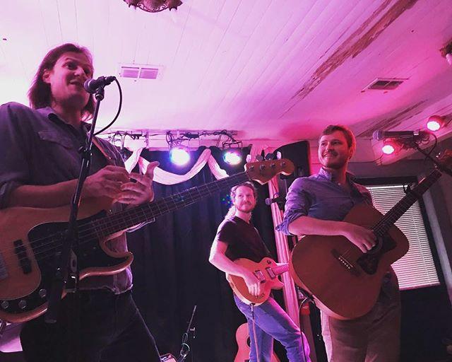 Just a nice Thursday night of music at From the Heart Recording Studio last night. The first ever Currys recordings were done here and it’s always nice to be back. We’ve reunited with Sam and Seb and we are on the way to @shsongfest! #fromtheheart #sopch… bit.ly/2HYL4R6