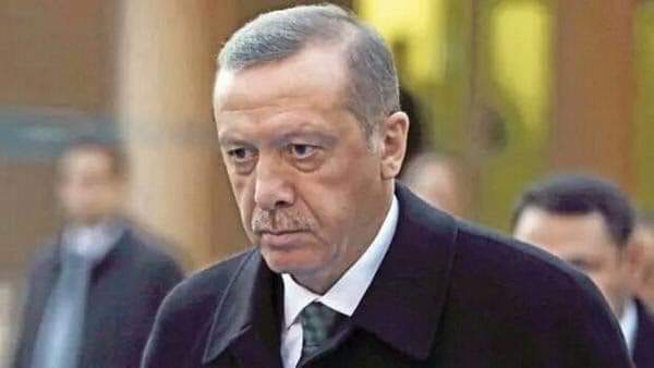 Erdoğan; ''Belediyeleri kazansalar bile Personel maaşlarını ödeyecek durumları yok, Belediye gelirlerine Bankalar el koyarsa şaşırmayın''

Durum o kadar kötü mü Reis ?

Yani 17 yıldır sizin elinizde olan Belediyeler iflasın eşiğinde mi ?