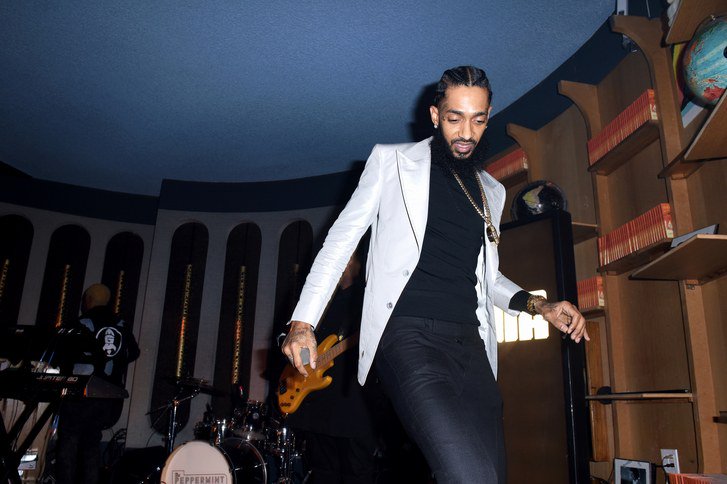 NolanHack's tweet photo. Another Black person gone to soon. Nipsey is gone but his work lives on. He leaves behind 2 children &amp; a great foundation for us too follow. Helping our kids succeed is a must living in this colonized nightmare.
Listen to #ThePeoplesWeekly on @PeoplesRadi0
https://t.co/LvDXbbjuZX https://t.co/gCDlT9O2xR