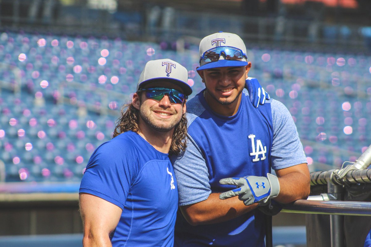 🎶people let me tell you ‘bout my best friend🎶