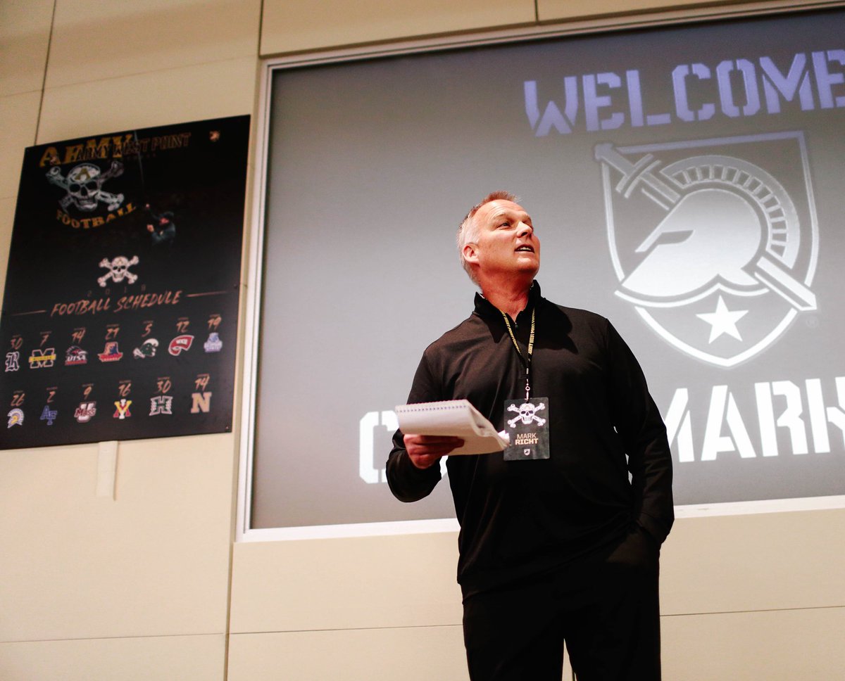 ArmyWP_Football's tweet photo. Great for our team to hear from Mark Richt today before practice. 

#GoArmy https://t.co/XMIMkMkbZu
