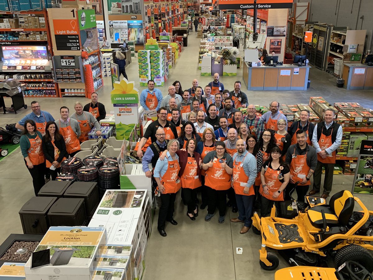 Maadd33's tweet photo. What a great day/experience. Thank you Crystal, Heather, Mike and the whole divisional/regional/district team for the great walk! HD rocks!! @crystal_hanlon @HouleHeather @Dave_Dawber @Scott_Nappi @XKerrigan @SWHR33 @michael_chirco @brendan_m_burke @jody_delicato @THDShelby https://t.co/XWodEe469R
