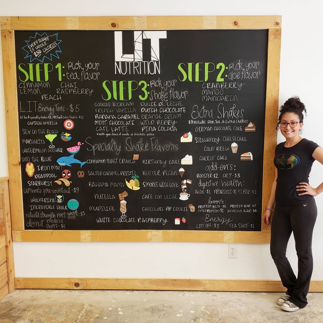 CedarMarkers's tweet photo. #Repost: @hopeandfaith_lettering14
.
It's Lit🥤🌱🔥
I used acrylic paint and @cedarmarkers chalk markers to do this💜
.
.
.
.
.
.
.
#menuboard #chalkboardmenu #chalkwall #bistrosign #nutritionstore #nutrition #healthy #healthysweets #healthylifestyle #fitlife #getlit #itslit #l https://t.co/YuSB12pQsX