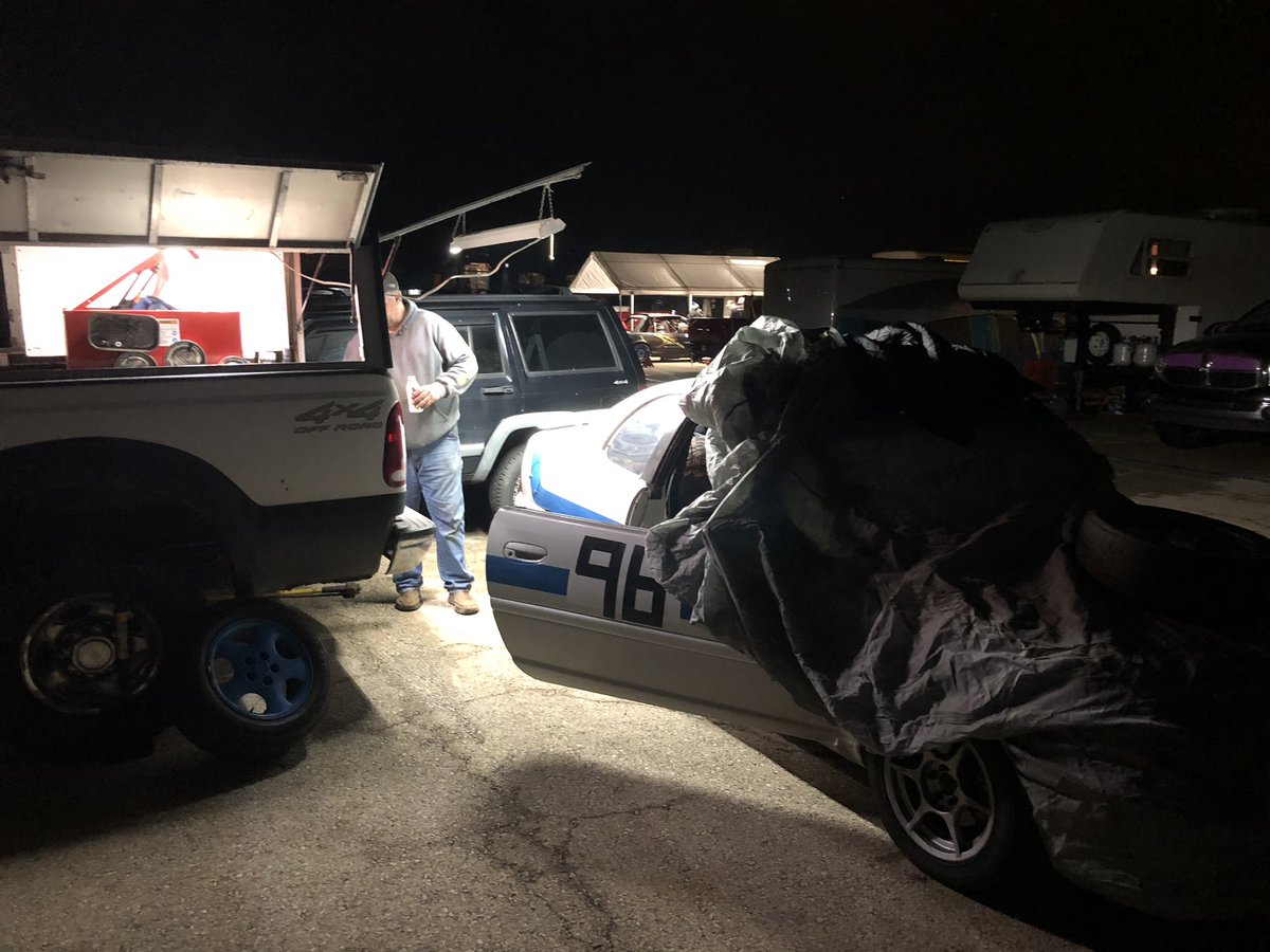 SakaiCar's tweet photo. It is 9PM. I was jet lagged and took a nap. Doc and Matt installed a window from #Neon3acr in #Neon1 using Mattโs new work light. Yes we bought a third #Neon yesterday @24hoursoflemons https://t.co/moBbbltWHF