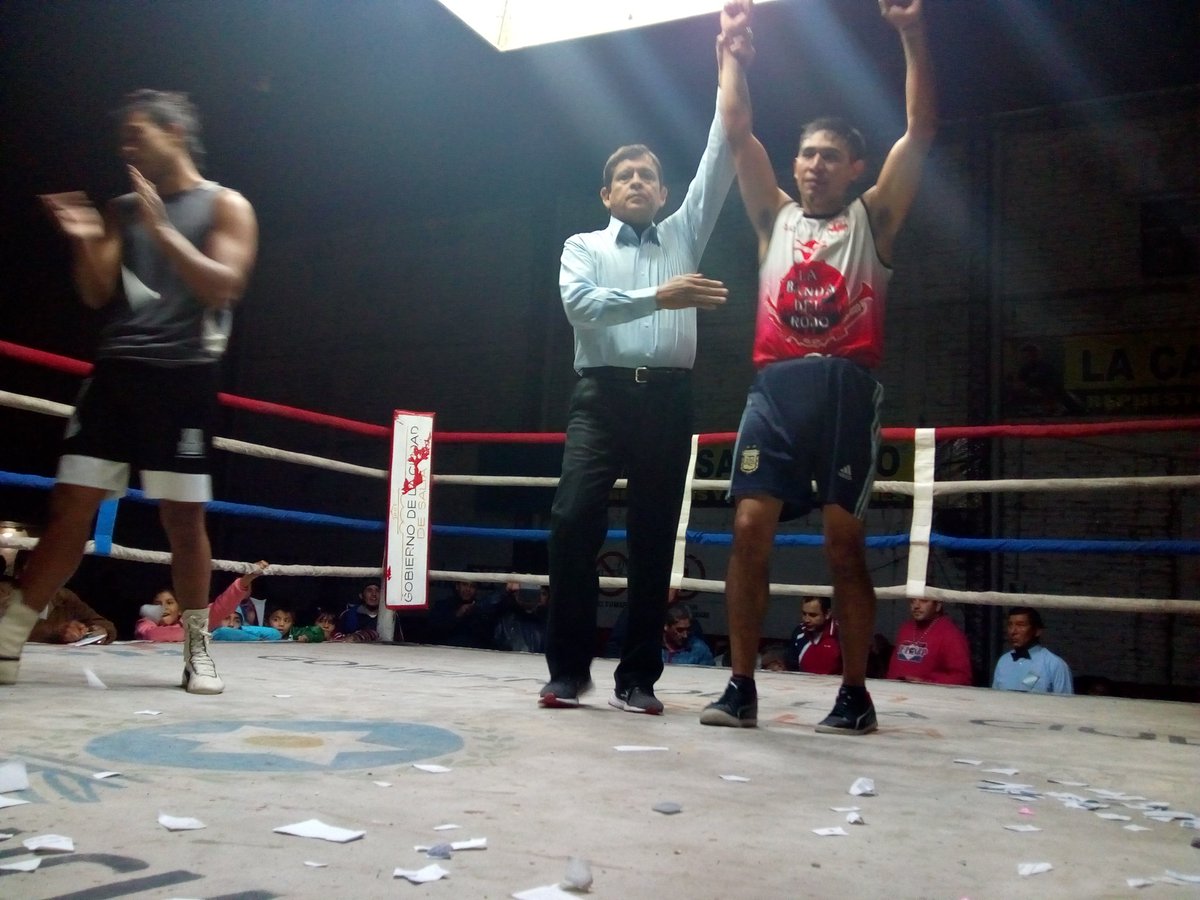 vascoG10's tweet photo. #BoxeoSalta Ganó Girón Saldaño por decisión unánime. Saldaño impuso la potencia de sus puños trabajando a su distancia. Saldaño está privado de su libertad en el Penal de Villa Las Rosas pero NO del boxeo. #Inclusion @EscMuniBoxSalta #FeSalBox #UnionProvincialBox https://t.co/e7ToQRXEL4