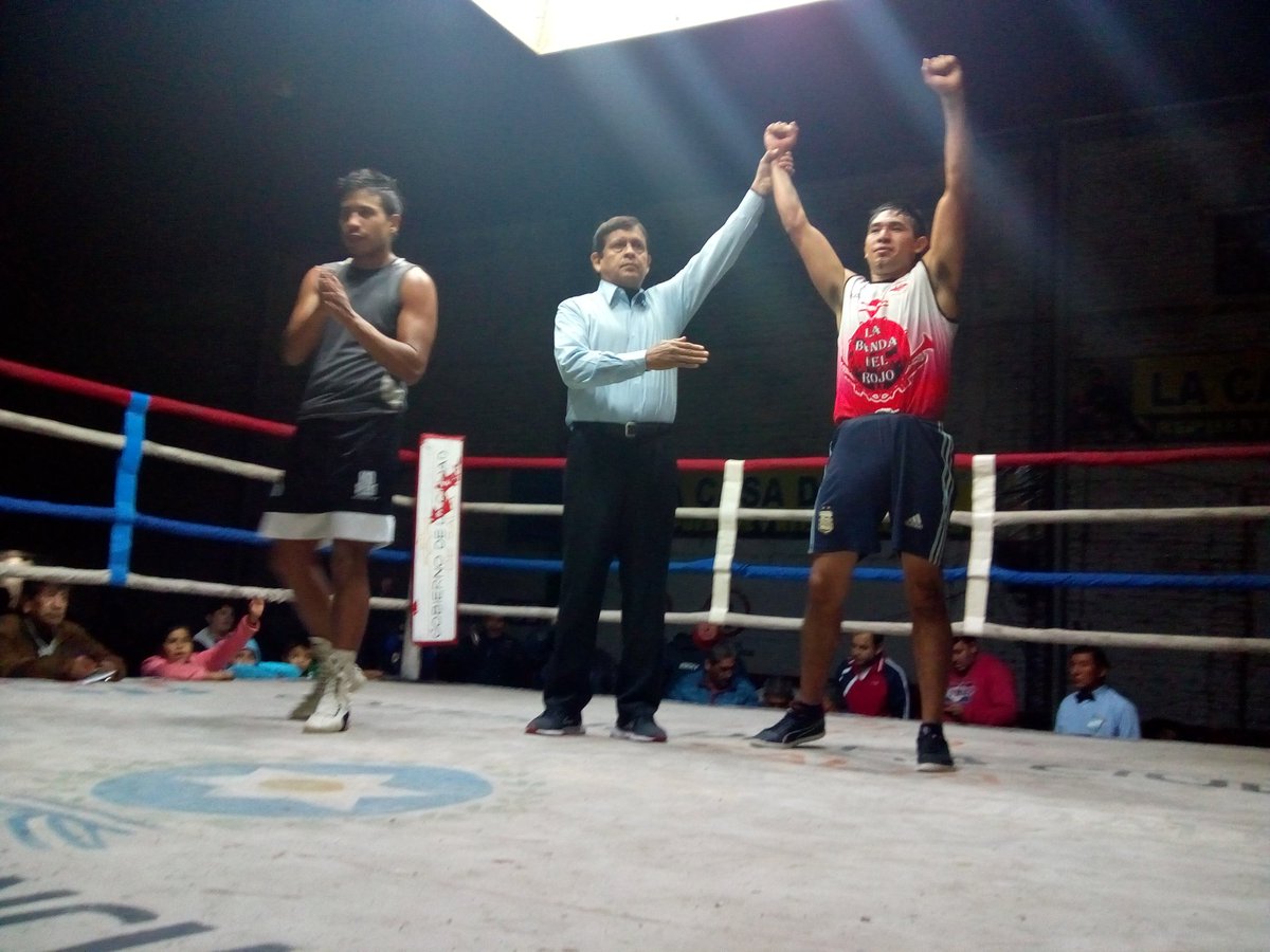 vascoG10's tweet photo. #BoxeoSalta Ganó Girón Saldaño por decisión unánime. Saldaño impuso la potencia de sus puños trabajando a su distancia. Saldaño está privado de su libertad en el Penal de Villa Las Rosas pero NO del boxeo. #Inclusion @EscMuniBoxSalta #FeSalBox #UnionProvincialBox https://t.co/e7ToQRXEL4