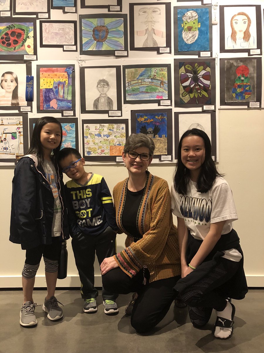StroudElizabeth's tweet photo. Amazing Dragon artists and sweet, sweet families at tonightβs @LewisvilleISD Elementary Art Show! @FineArtsLISD @CastleHillsES @CastleHillsPTA #chedragonpride #LISDVISUALART #artsed Lots of hugsππ https://t.co/Lzmz24oEfJ