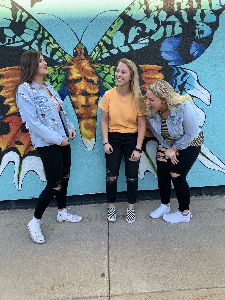HaydenNewman_'s tweet photo. When you’re livin your best life and then you see someone you don’t like... https://t.co/x82cIjchnf
