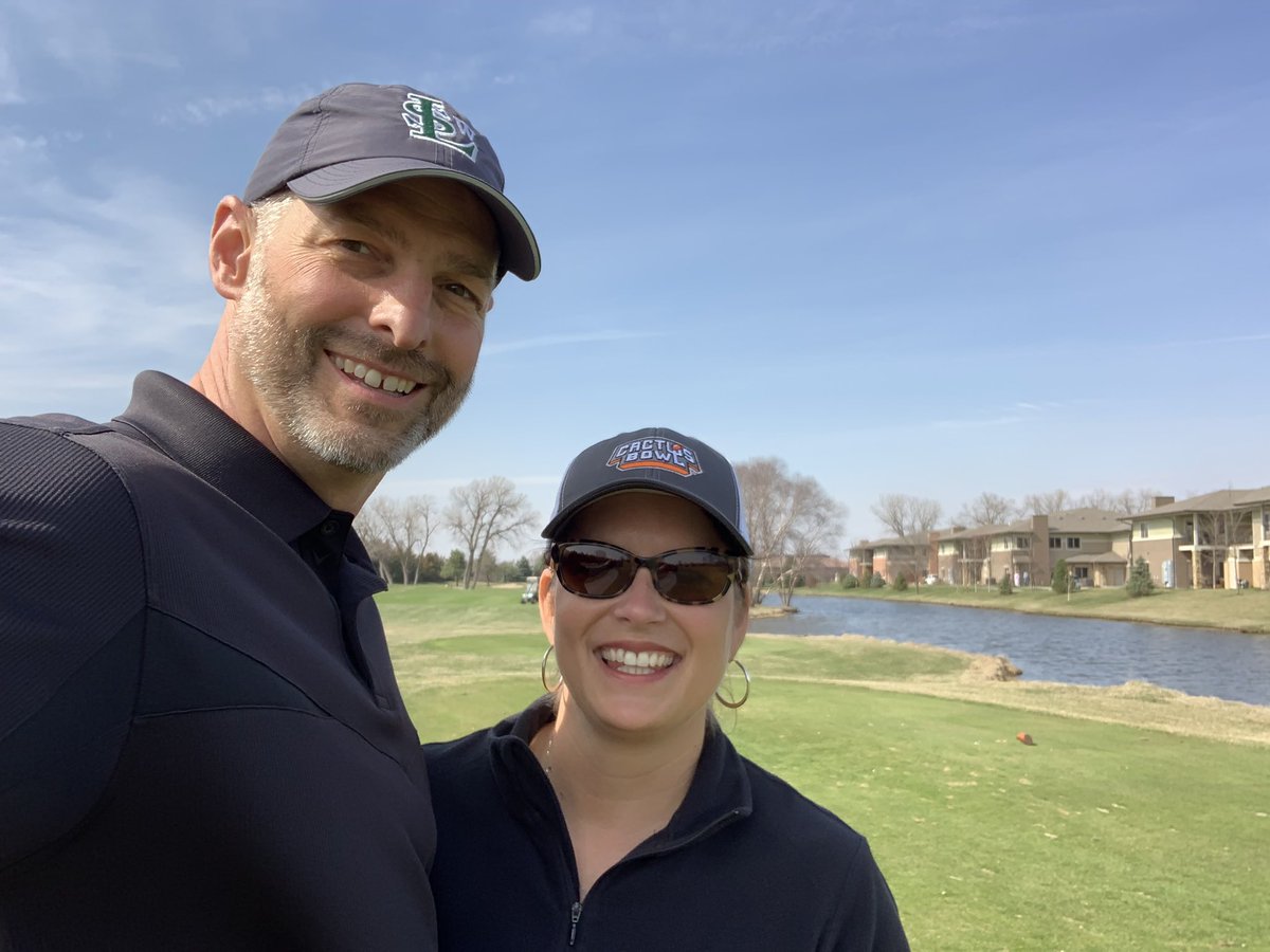 MichelleLenners's tweet photo. Had a great time swinging the sticks for the first time with this guy! ๐๐ปโโ๏ธ #ineedmorepractice https://t.co/gLSdRNv01D