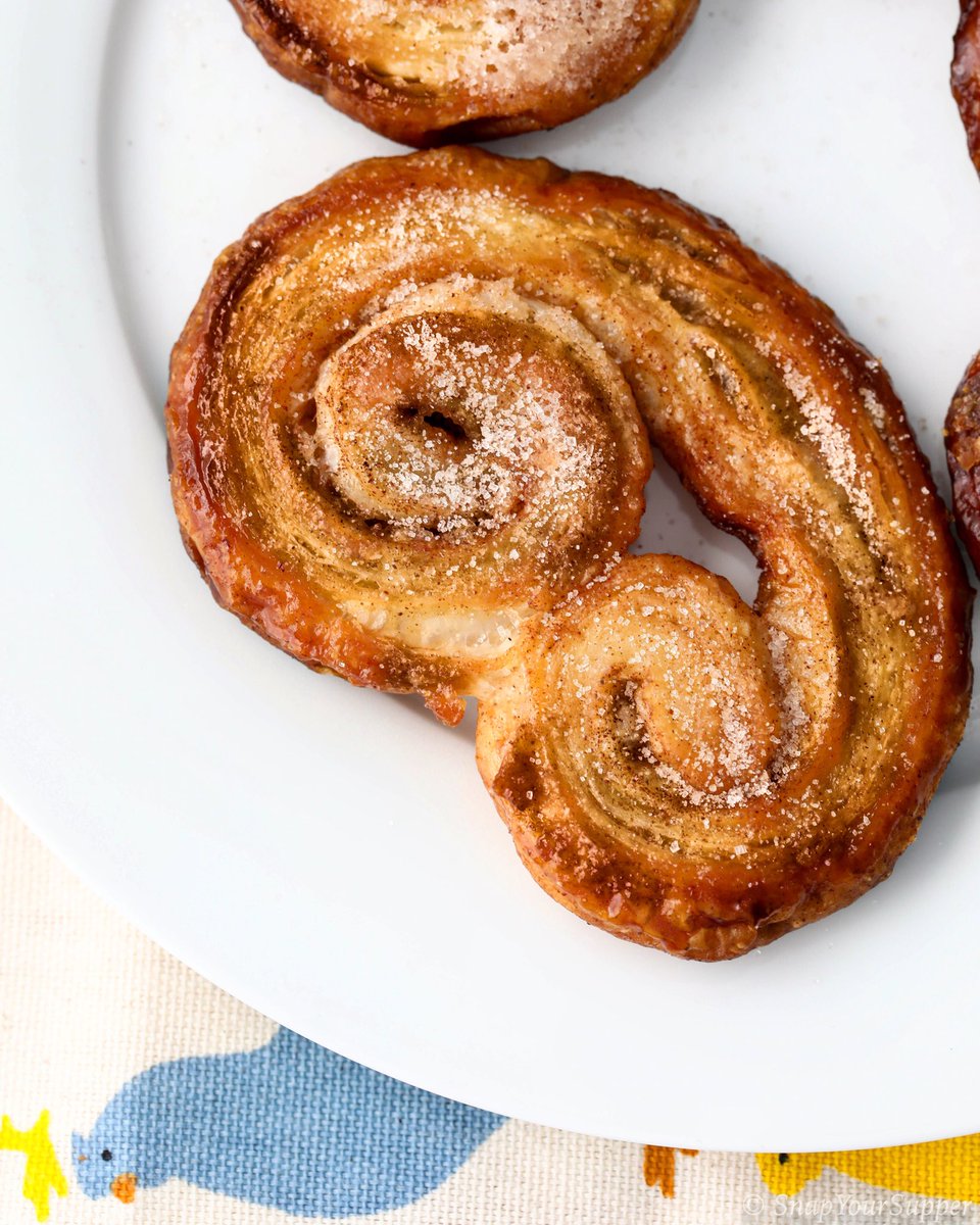 snapyoursupper's tweet photo. Caramelized Churro Palmiers #itsfridaybaby #snapyoursupper #baking #WeekendVibes https://t.co/dB1J5tw5tW