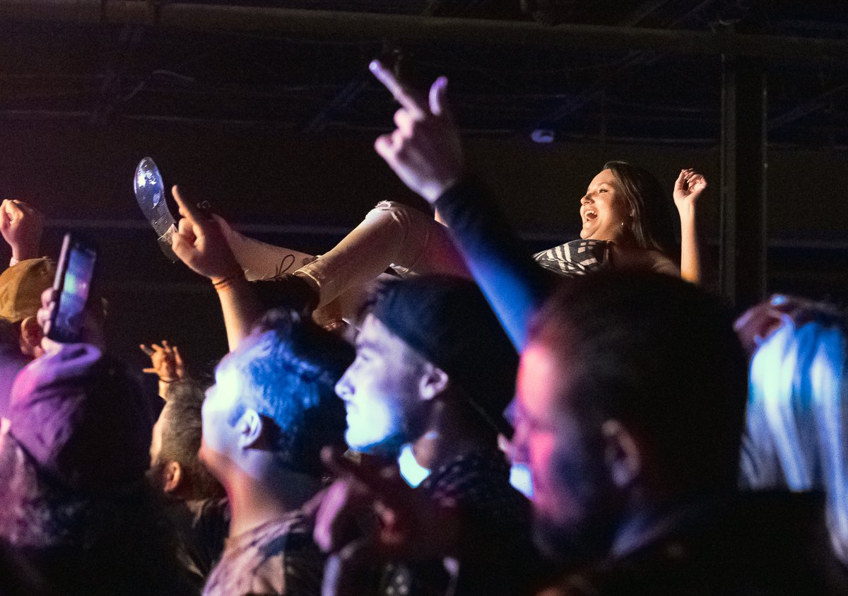 shutter16's tweet photo. Review: @SC_Bandofficial and #ScowlBrow Deliver A Double Knockout At @FillmoreNC Underground.
https://t.co/UKlkEkgMHX
by @fiascokris
#somethingclever #somethingcleverband #locallove #twitfromthepit #livenation https://t.co/fiV2b6Iyxt