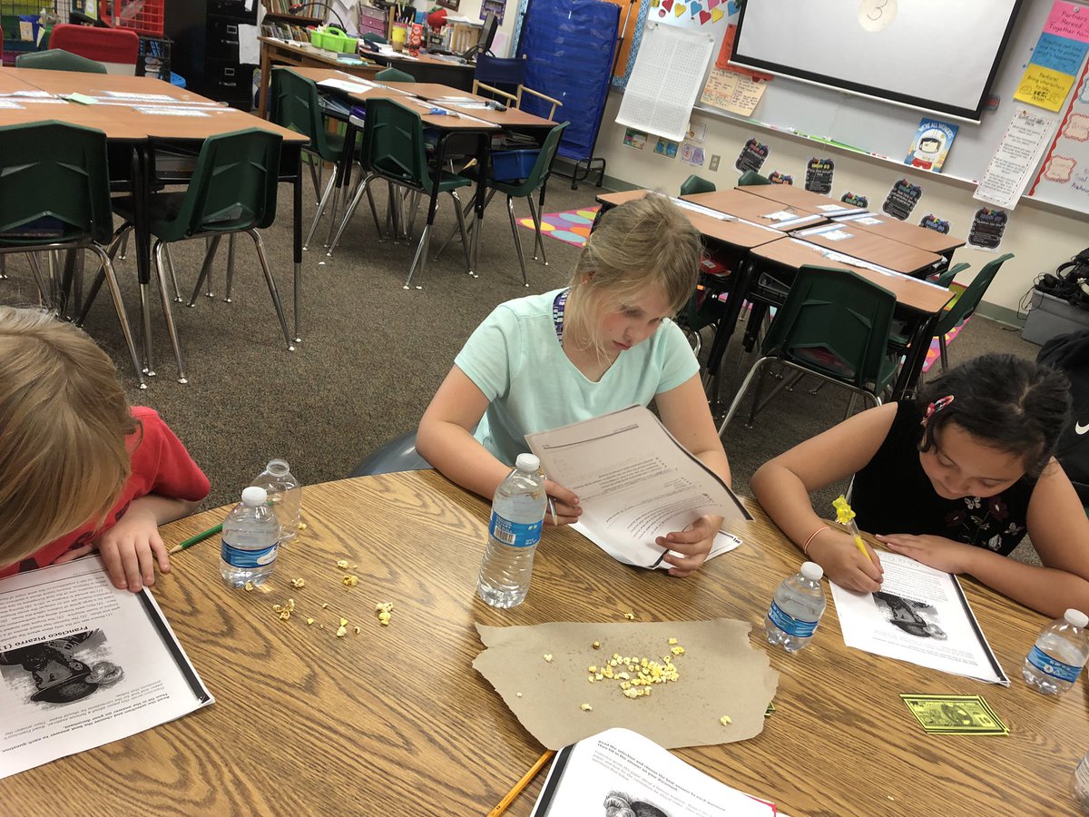 princessferg's tweet photo. These kiddos are working hard! Going to show the upcoming STAAR test https://t.co/Crvcx3cQeG.BOSS! So proud of how hard these guys work every Friday during FNL. #CaprockES #FNL2019 https://t.co/hPO3DirGq6