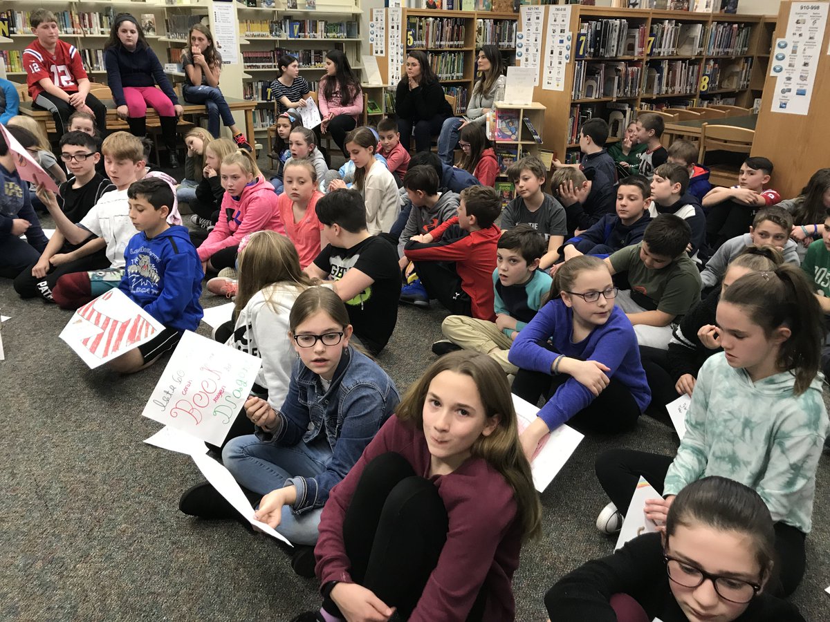 SS_Gr5's tweet photo. 5th grade battle of the books! We are so proud of all of our fifth graders; now onto the district battle! https://t.co/B9ujMhinxm