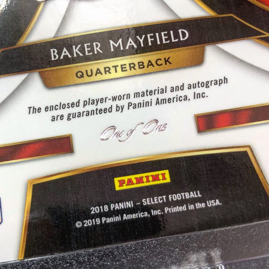 insta_trading's tweet photo. 💥 ONE of ONE 💥
@bakermayfield NFL Shield ONE of ONE Auto from 2018-19 @PaniniAmerica Select Football!!! #oneofone #topps #paniniamerica #tradingcards #football #bakermayfield #cleveland #browns #clevelandbrowns #1of1 #paniniselect #boxbreak #boxbreaker #wow #rookie #rc https://t.co/R8JCUo0nVV