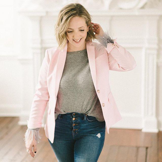 Fig2Design's tweet image. A little re-introduction for this #fridayintroductions 🍾 A lot of people have been asking what I’ll be up to now that I’ve closed the online shop and discontinued the everyday product line. I’ll be doing what I love and what I do best. 😊 I love worki… bit.ly/2VpH7bd