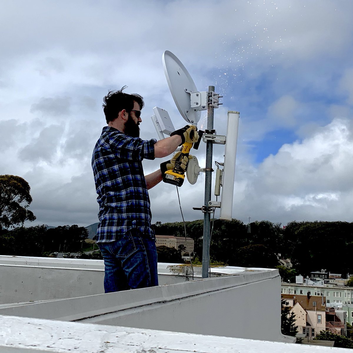 jonahedwards's tweet image. A little #FullStackEngineering at the @internetarchive