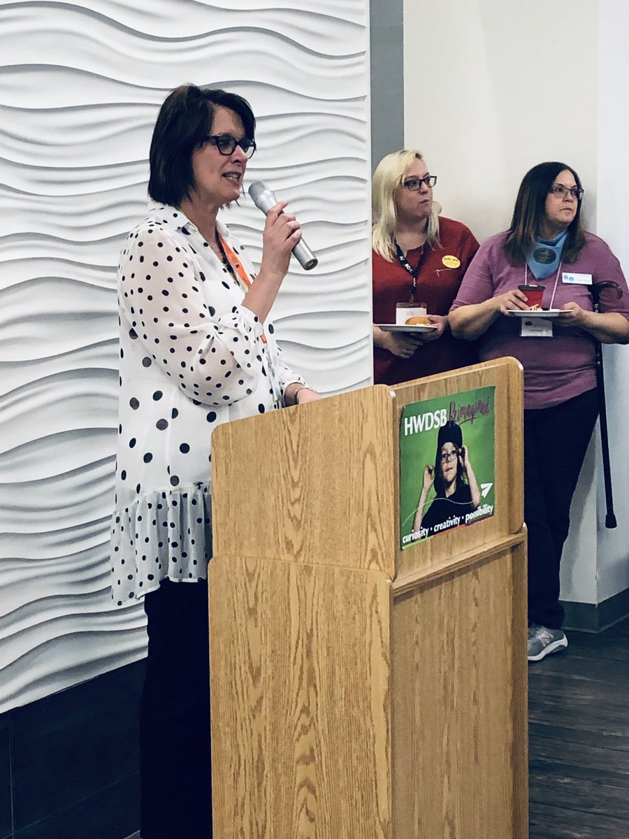 triciabryarstd's tweet photo. Welcome and vendor night at the Ontario Federation of Home and School Association. #ofhsaconf2019 https://t.co/Dpo0hvh43h