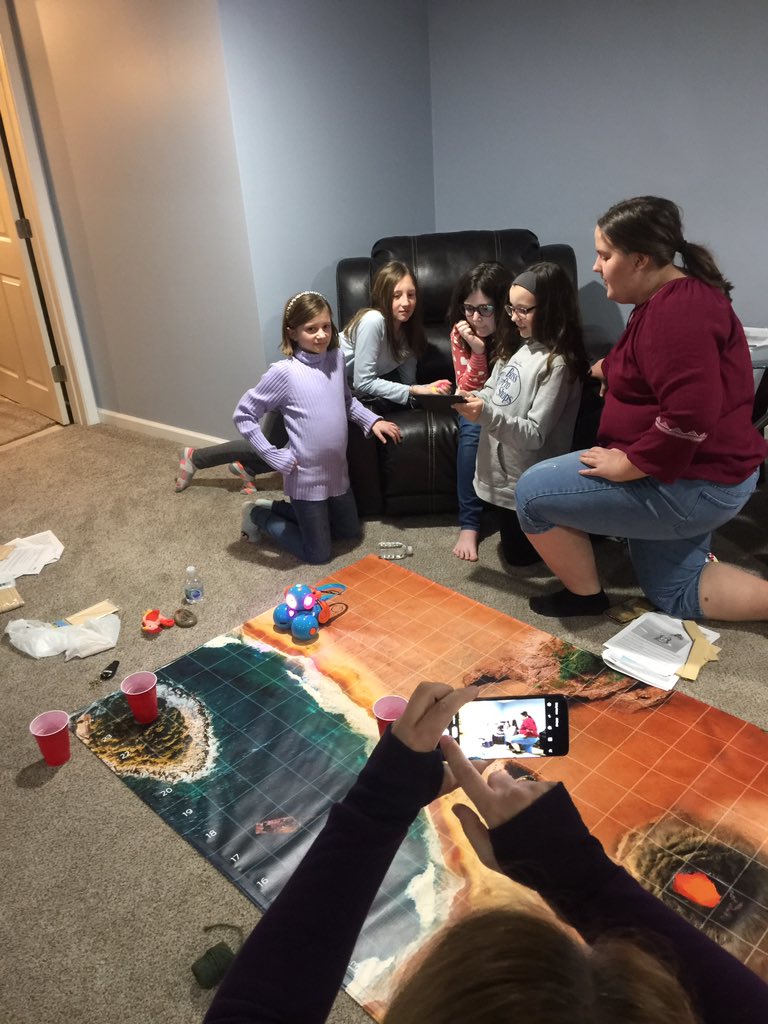 EuroWaterHound's tweet photo. Goodrich Girls Do it. G to the 5th are wrapping up quest 3. Finals here we come! #GirlsSolveIT #FordGirlsInSTEM https://t.co/Jg4Y7S09kF
