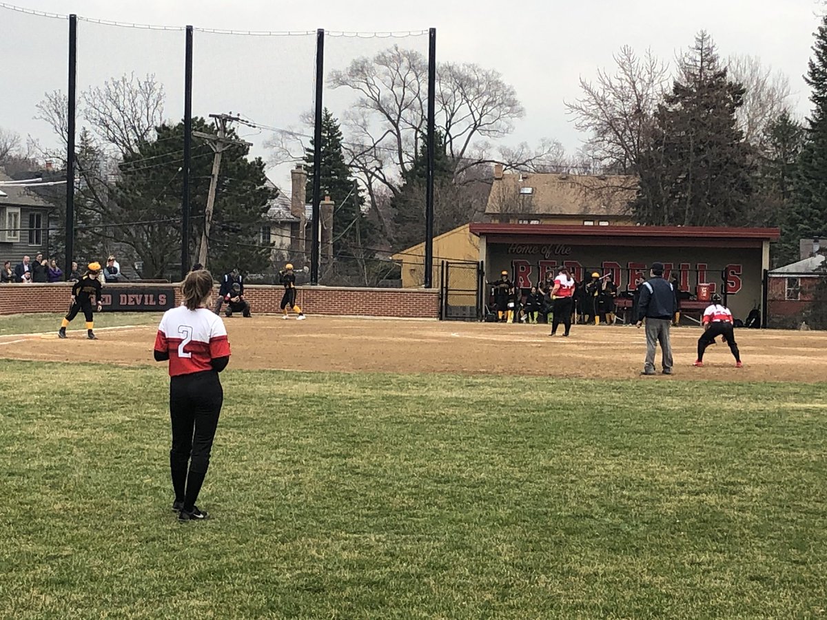 ThisIsHCHS's tweet photo. Defense and teamwork are the name of the game in our @RedDevilsAD softball game against @HinsdaleSouthAD https://t.co/6oEjauS8D1
